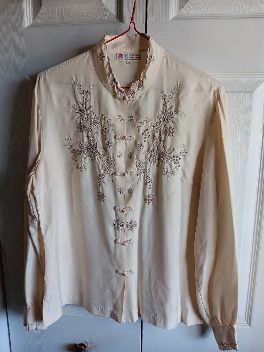 SWEET Vtg 50s Peony Chinese 100% Silk Blouse Hand Embroidered Cut 