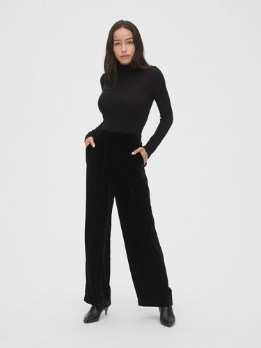 High Rise Velvet Pleated Wide-Leg Pants 