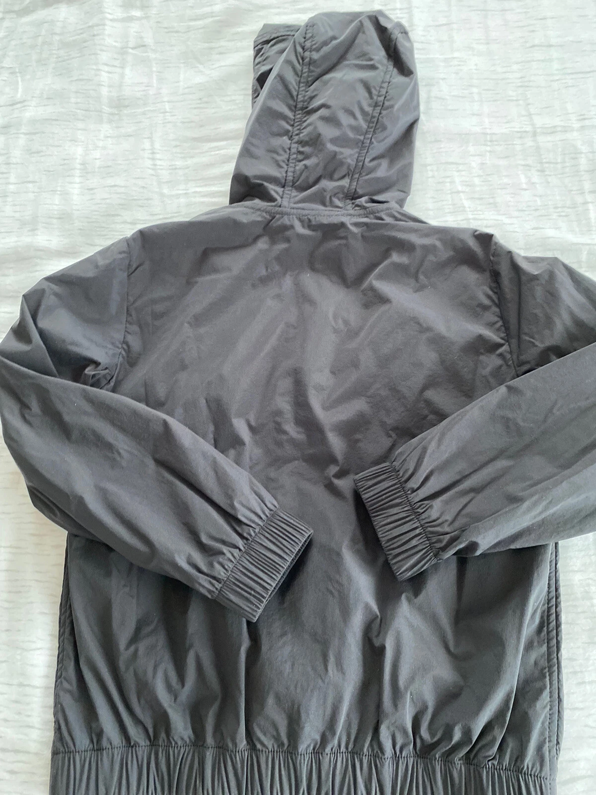 Autentica giacca leggera Gucci Rain ragazzo taglia 4T nera neon