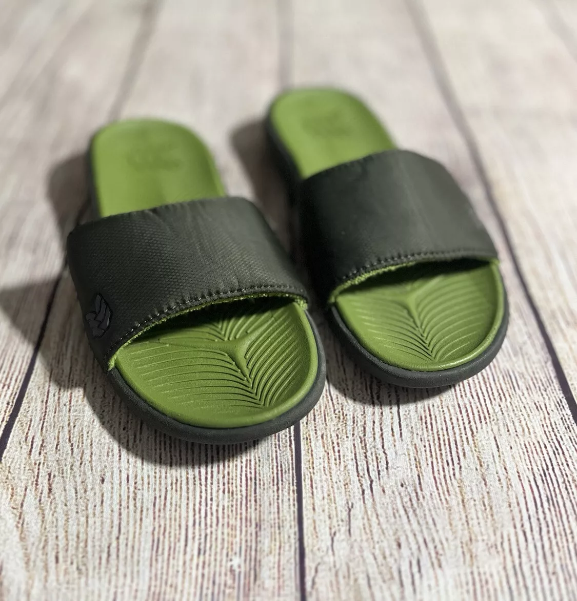 All In Motion Youth Kids Size 13 Cypress Olive Green Slip On