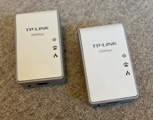 TP-Link AV200 Mini Powerline Adapter Kit TL-PA210 v1.0 200Mbps