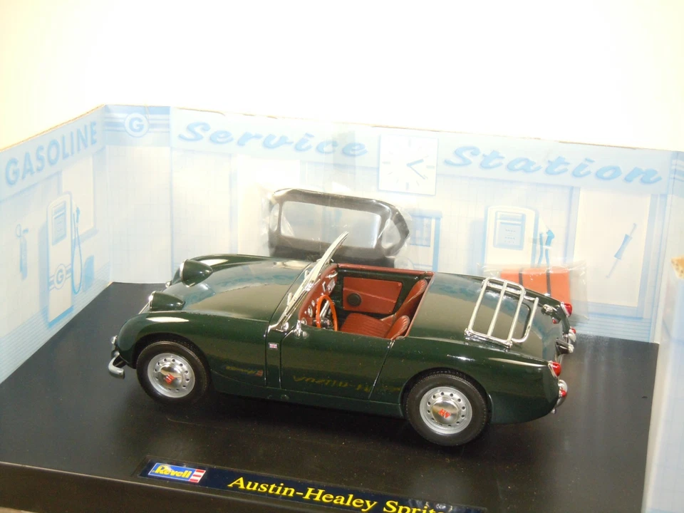 Austin Healey Sprite - Revell 08837 - 1:18 in Box *72437 - Bild 3 von 4