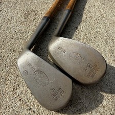 Antique MacGregor Go-Sum Hickory Shaft Golf Clubs Pair Mashie 5 Niblick 9-X RH