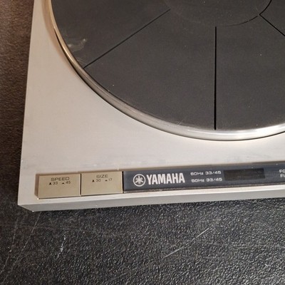 Defective Yamaha P-500 Full-Automatic Turntable - With Needle It