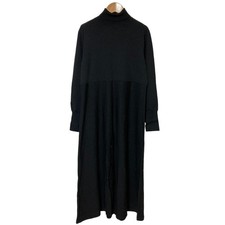 22AW La TOTALITE Turtleneck Flare Dress in Black Women USED
