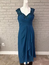 V-Neck Sequined Long Chiffon Formal Gown With Pleated Detail Dress Size 8