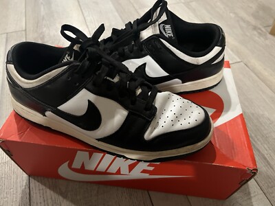 Dunk Low Used Nike Sneakers Nike SB Dunk Low De La Soul (2015