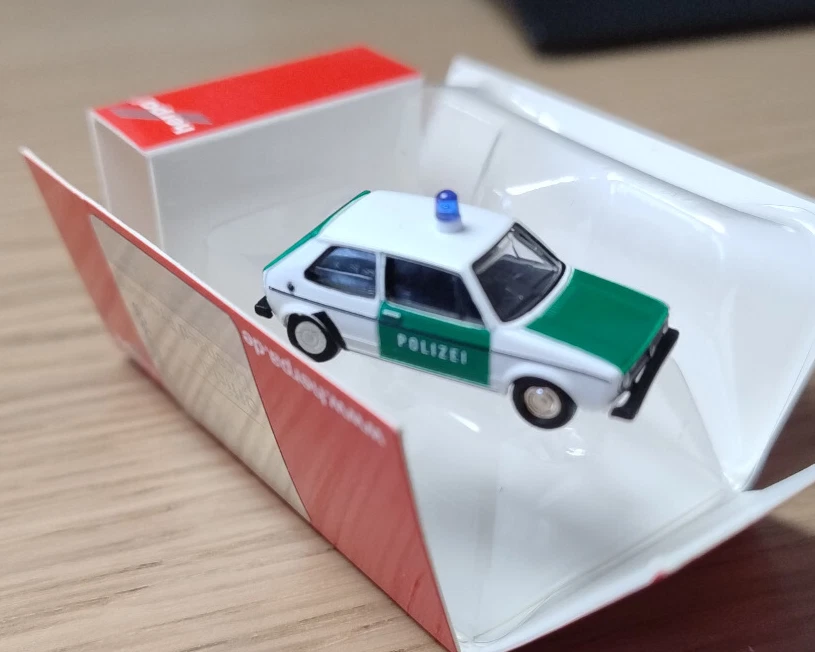 Herpa 066655 VW Golf Polizei TT 1:120 - Immagine 2 di 3