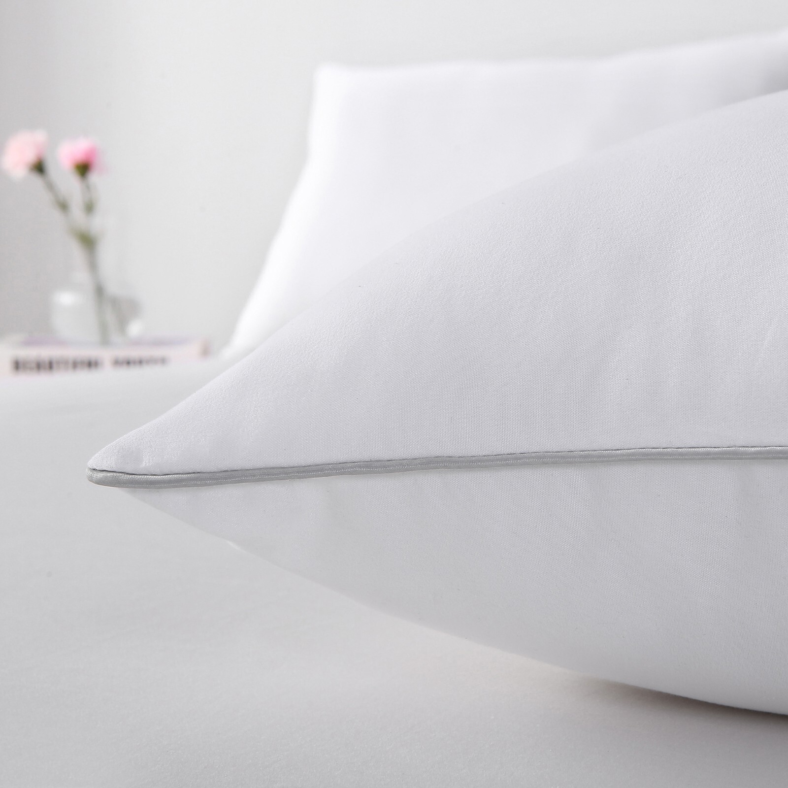 Oreiller Breathable Sleeping Medium Firm Silver Piping Bed Pillow, 2 Piece Pack