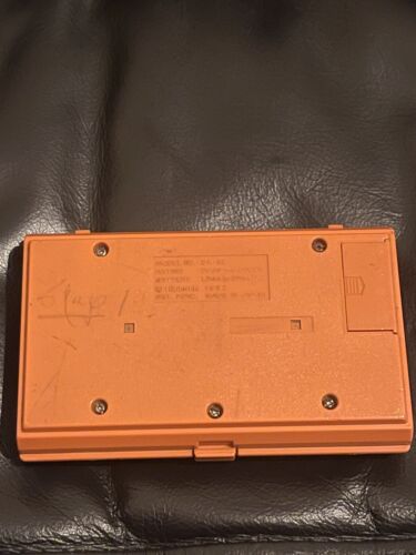 1982 Vintage Nintendo Donkey Kong Game and Watch DK-52 Working See All Pics - Picture 12 of 15