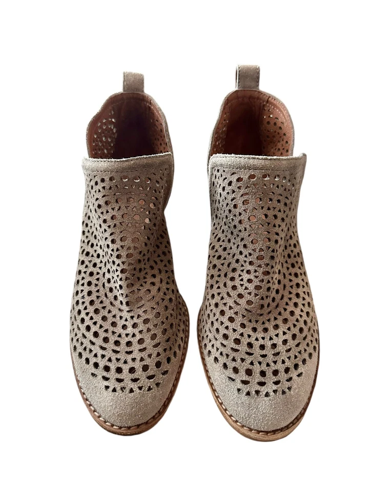 NUEVO Botines de gamuza perforada beige topo Jeffrey Campbell Rosalee para mujer talla 8 Foto 2 de 4