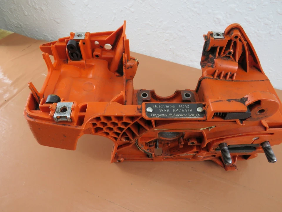 Motosierra Husqvarna 340 chasis OEM 5038515 Foto 3 de 4