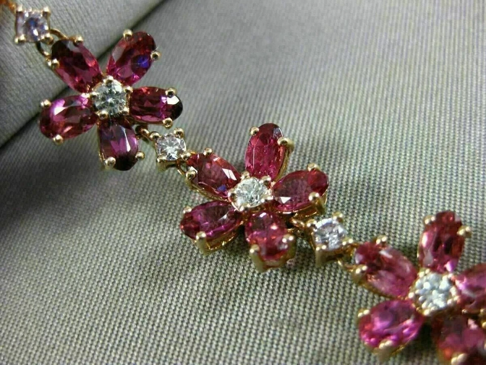 Brazalete racimo de tenis simulado rubí rosa ovalado de 15 quilates enchapado en oro amarillo plateado Foto 4 de 4