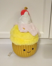 Tasties Sweet Friends Cupcake Plush Stuffed Toy Anthropomorphic FAO Schwarz 12"
