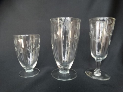 MCM Sevron Clear Glass Gray Wheel Cut By Candlelight Flowers Luncheon Plate VGUC - Picture 11 of 11