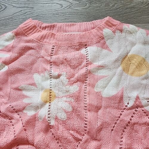 Davi Dani Sweater M Pink White Yellow Daisy Floral Long Sleeve Knit Pullover - Picture 2 of 7