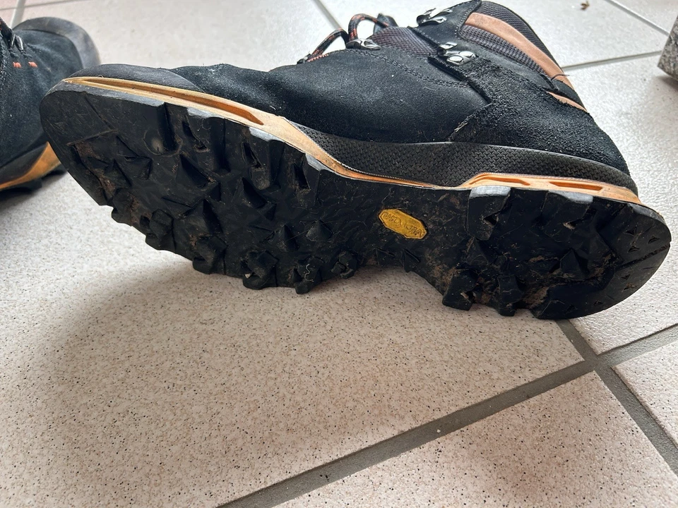 Hanwag Herren Wanderschuhe/ Winterstiefel Größe 45, Schwarz, Leder