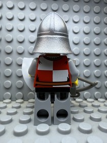 Lego Castle Kingdoms Lion Knight Minifigure 10223 Open Grin + shield And Weapon