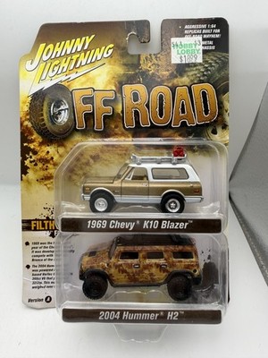 JOHNNY LIGHTNING 1/64 DIECAST CAR OFF ROAD 2 PK 1969 CHEVY K10 BLAZER HUMMER H2