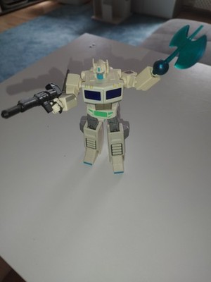 Transformers Generations Ultra Magnus