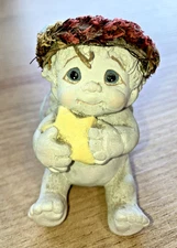 DREAMSICLES "Star Bright" FIGURINE Mini Baby Angel Cherub Cast Art-2 1/4 inch