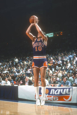 Don Buse Phoenix Suns shoots v the Washington Bullets at an NBA ba- Old Photo