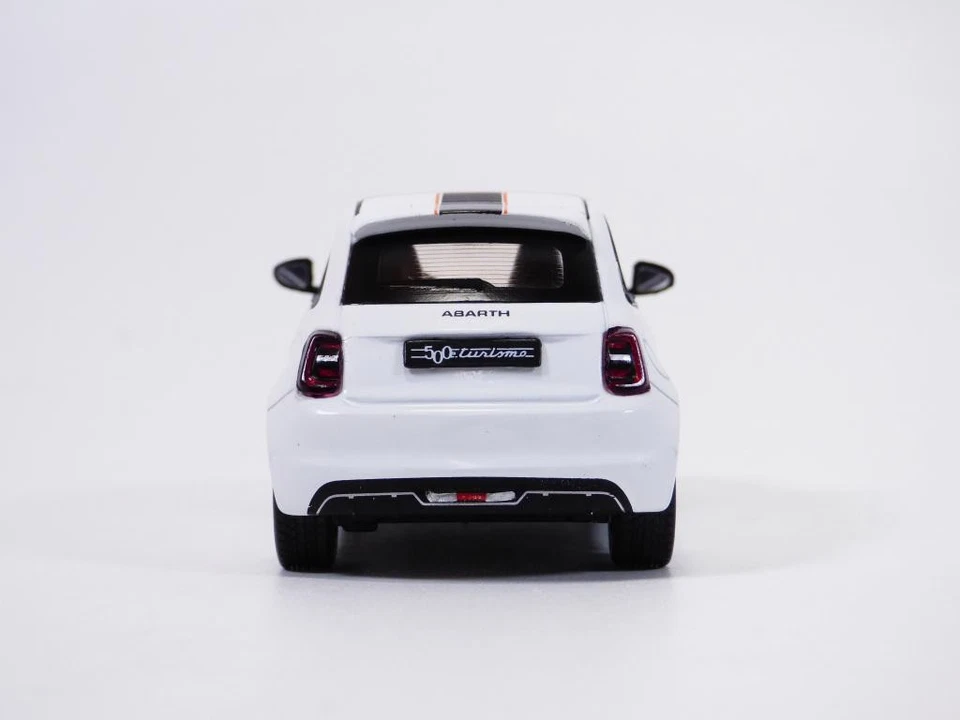 FIAT 500e ABARTH blanc 1/43 VW 2024 - Photo 4/4