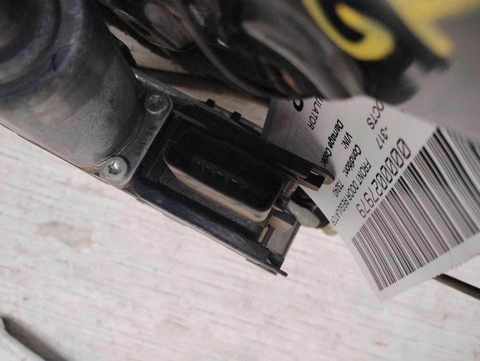 08 09 10 11 12 13 14 CADILLAC CTS Front Door Regulator Left - Изображение 2 из 3