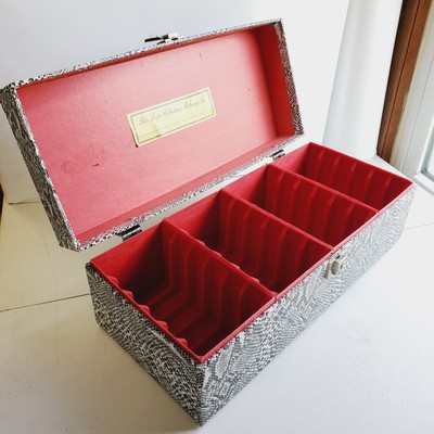 Vintage 8 Track Case Tape Carrying Cartridge Storage Box Faux Snake Skin. No Key