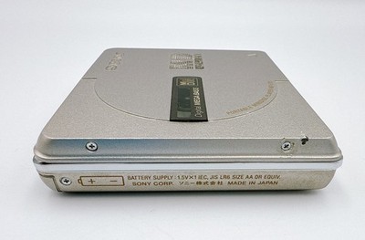 【極美DE完動品】SONY MD WALKMAN MZ-E35 SONY MZ-E35 Walkman Portable MD Player Digital MEGA BASS in Box
