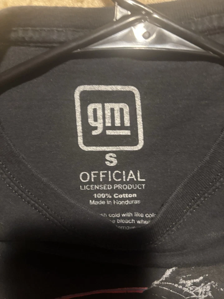 Buick GNX Grand National T-Shirt Mens Small Black Graphic Tee Panther Car GM - Image 3 of 4