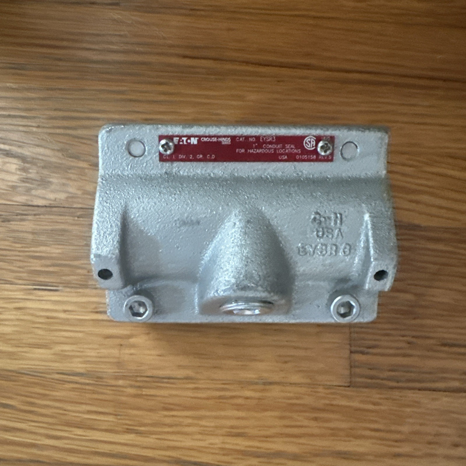 CROUSE-HINDS EYSR3 1" RETROFIT SEALING FITTING