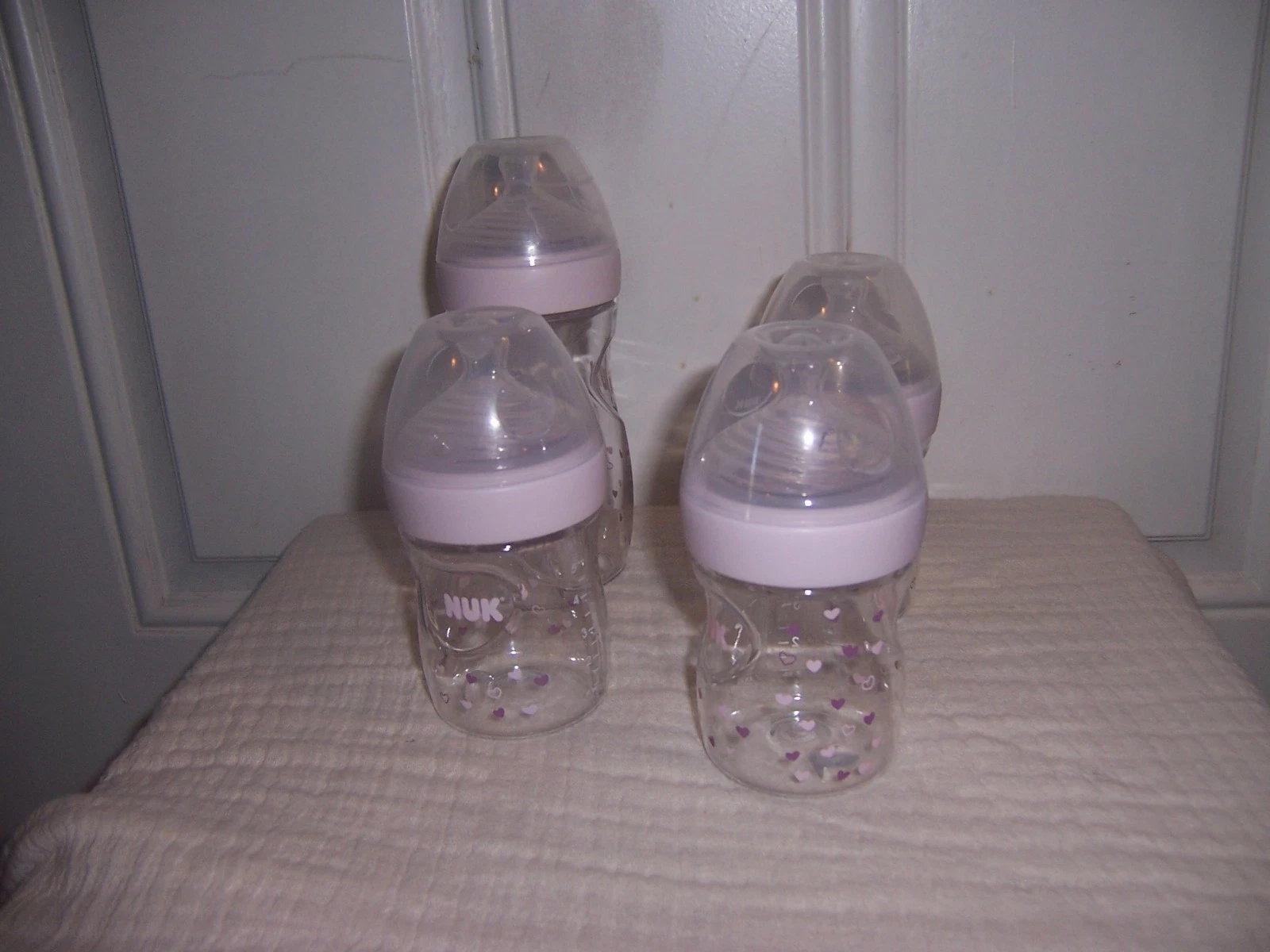 Nuk 3 5 oz + 1 9 oz bottle baby bottles bag grey . hearts
Opens in a new window or tab