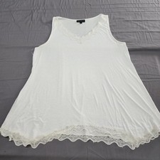 Lane Bryant Tank Tunic Top 18/20 White Lace Trim Hem Scoop Neck Stretch