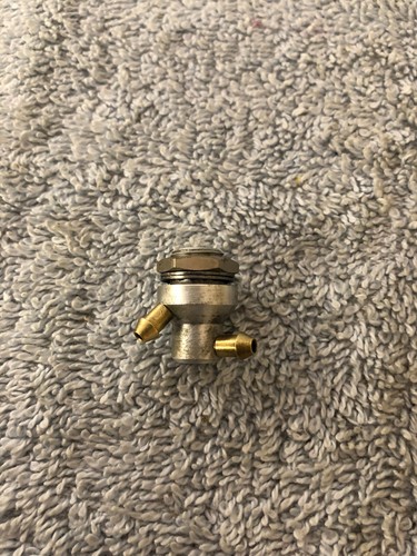 DuBro 334 Kwik-Fill Fueling Valve GLOW FUEL ONLY