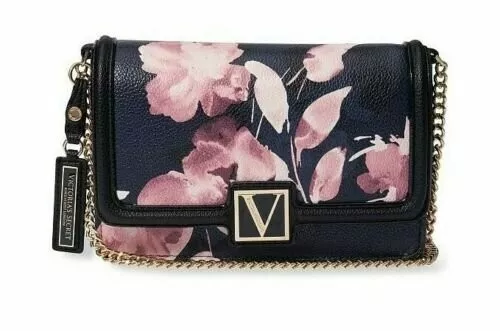 v logo purse