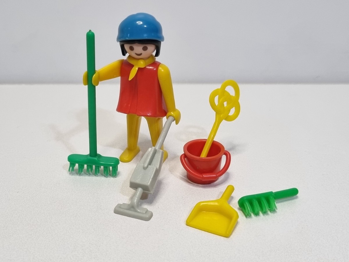 廃盤品　playmobil 3233 庭師　希少 廃盤品 playmobil 3233 庭師 希少 廃盤品 playmobil 3233 庭師 希少