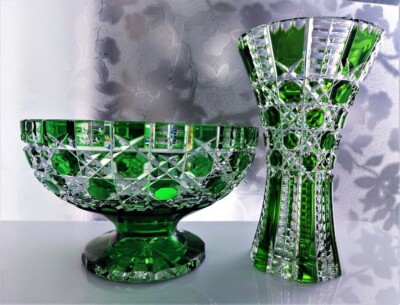 CAESAR CRYSTAL BOHEMIA Emerald Green Footed Bowl Hand Cut to Clear