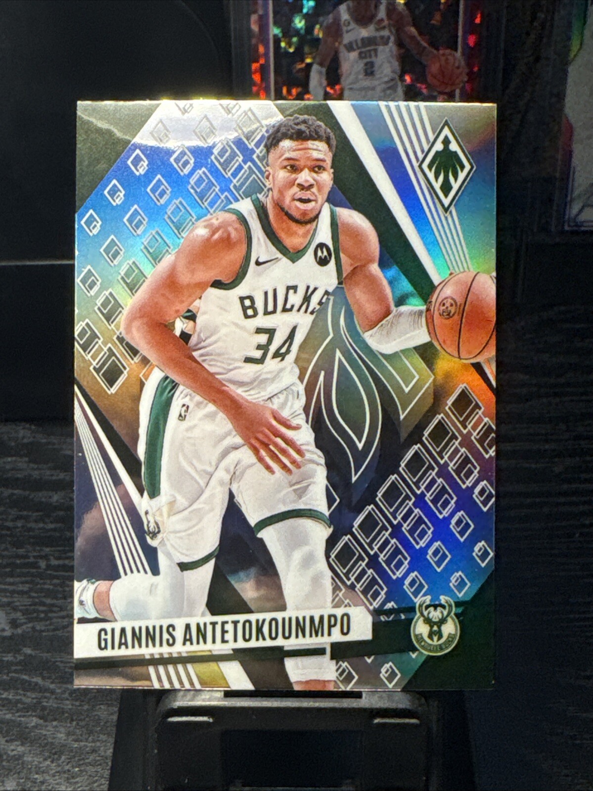 2023-24 Panini Phoenix NBA Giannis Antetokounmpo Silver Refractor Bucks