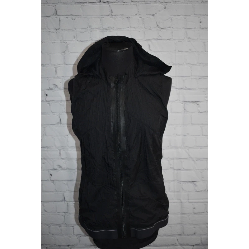 fabletics athletic vest gym workout zip windbreaker jacket