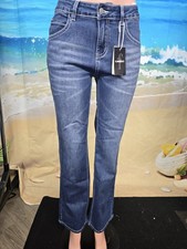 Nwt Flamingals Straight Leg Medium Wash Jeans Size Small 76805 32 Inseam