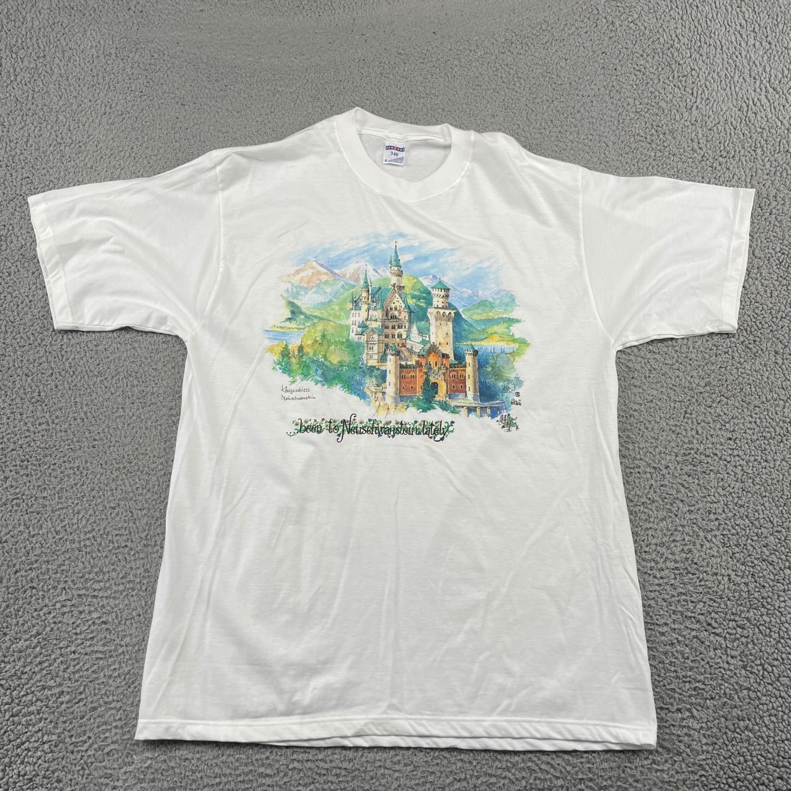 Neuschwanstein Castle Germany Vintage Graphic Tee Jerzees T-Shirt Mens XL White