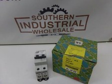 Phoenix Contact TMC 62C 0902221 415Vac 10A Thermomagnetic Circuit Breaker