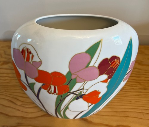 VTG Rosenthal Floral Vase. Studio-Linie. Wolf Bauer signature. 9 inches tall. - Picture 3 of 5