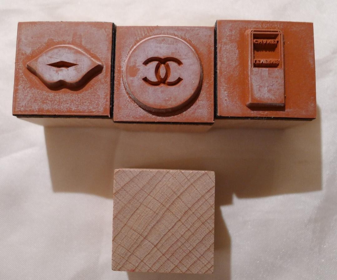 Chanel Make Up Stamp set w/Box Set of 3 Stamps & Red ink Limited