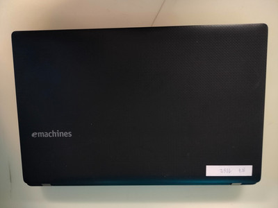 eMachines E642 Notebook/Gehäuse/Scharnier DEFEKT / ERSATZTEILSPENDER (R7 1152)