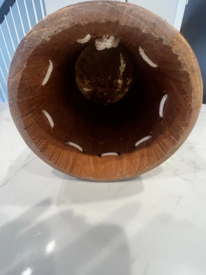 Tambor Beliceño Hecho a Mano - Firmado por Austin Rodríguez (Dangriga, Belice) Foto 4 de 4