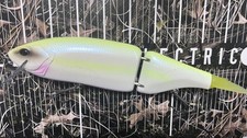 DRT KLASH9 Low Fishing Lure for Bass Fishing in Biwako Lake