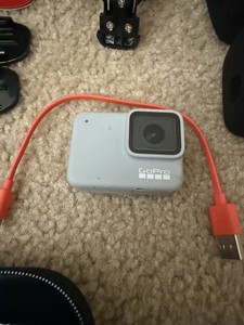 GoPro HERO7 Waterproof Digital Action Camera - White (CHDHB-601)