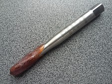 Abverkauf! Maschinen-Gewindebohrer Paradur M10 N HSSE 061-S11
